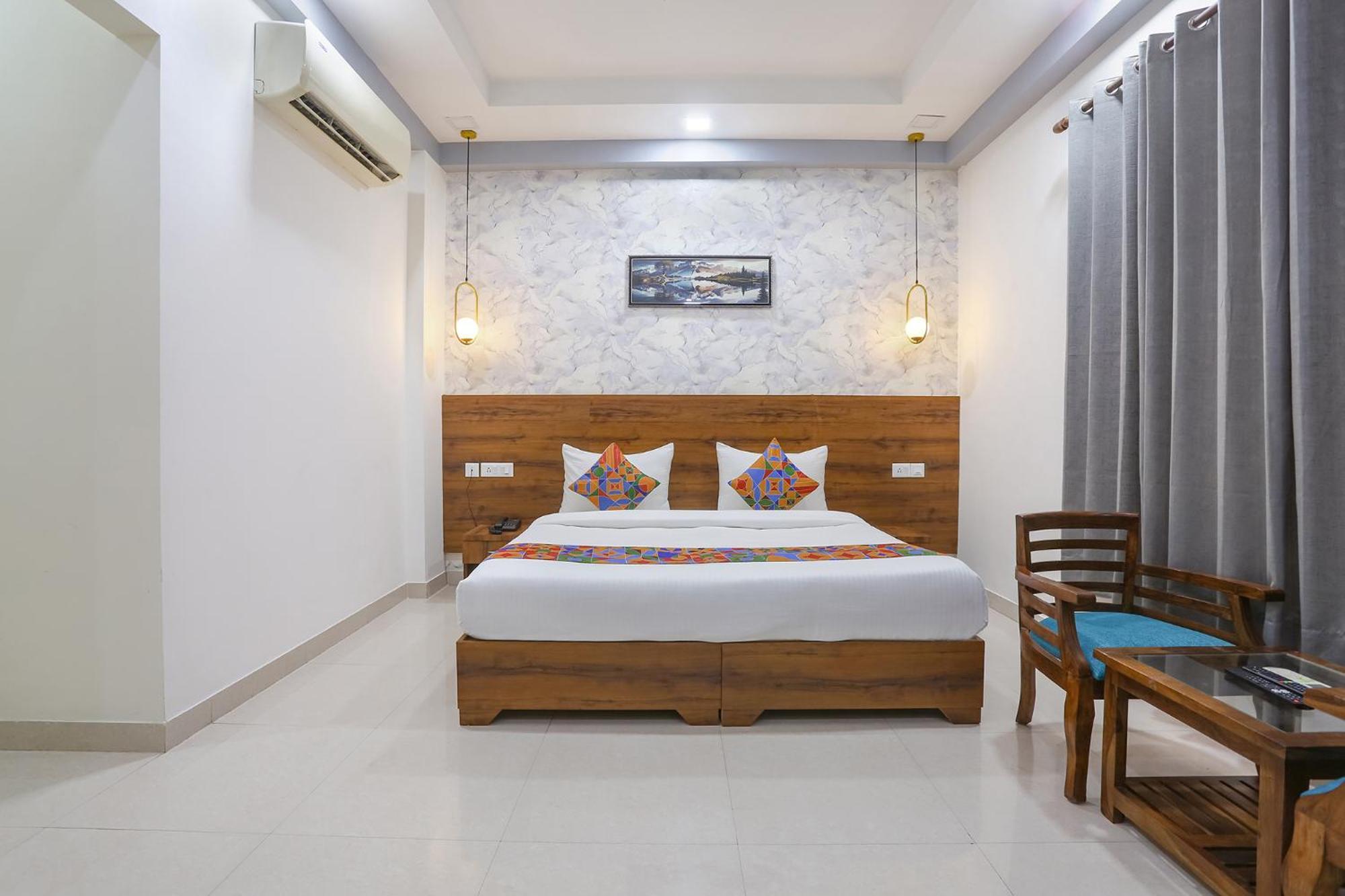 Fabhotel New Journey Hospitality Gurgaon Extérieur photo
